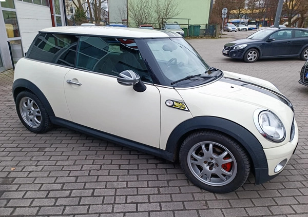 MINI ONE cena 15500 przebieg: 210360, rok produkcji 2009 z Sieniawa małe 301